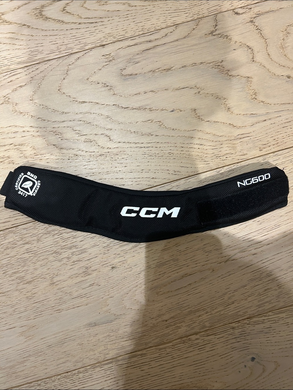 CCM NG600 Chin Guard for Kids - Protective Hockey Accessory